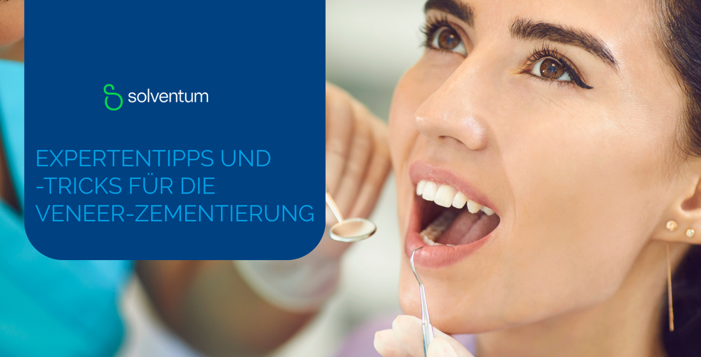 Zahnarztpatientin erhält eine Veneer-Zementierung.