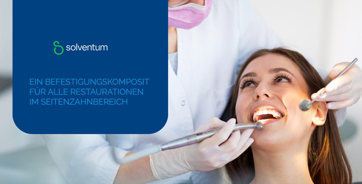 Zahnarztpatientin erhält ein Befestigungskomposit